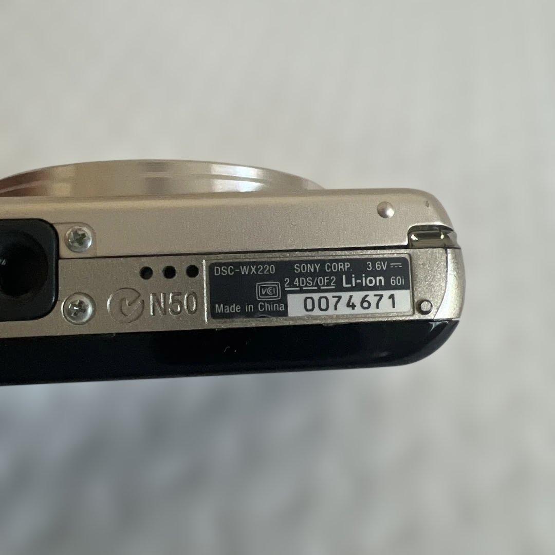 デジタルカメラ SONY Cyber-shot DSC-WX220