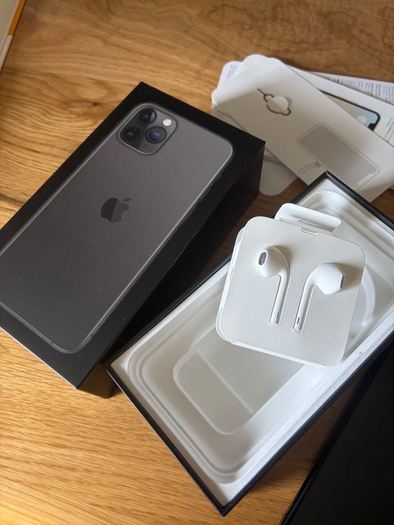 Apple iPhone 11 pro 256GB 本体
