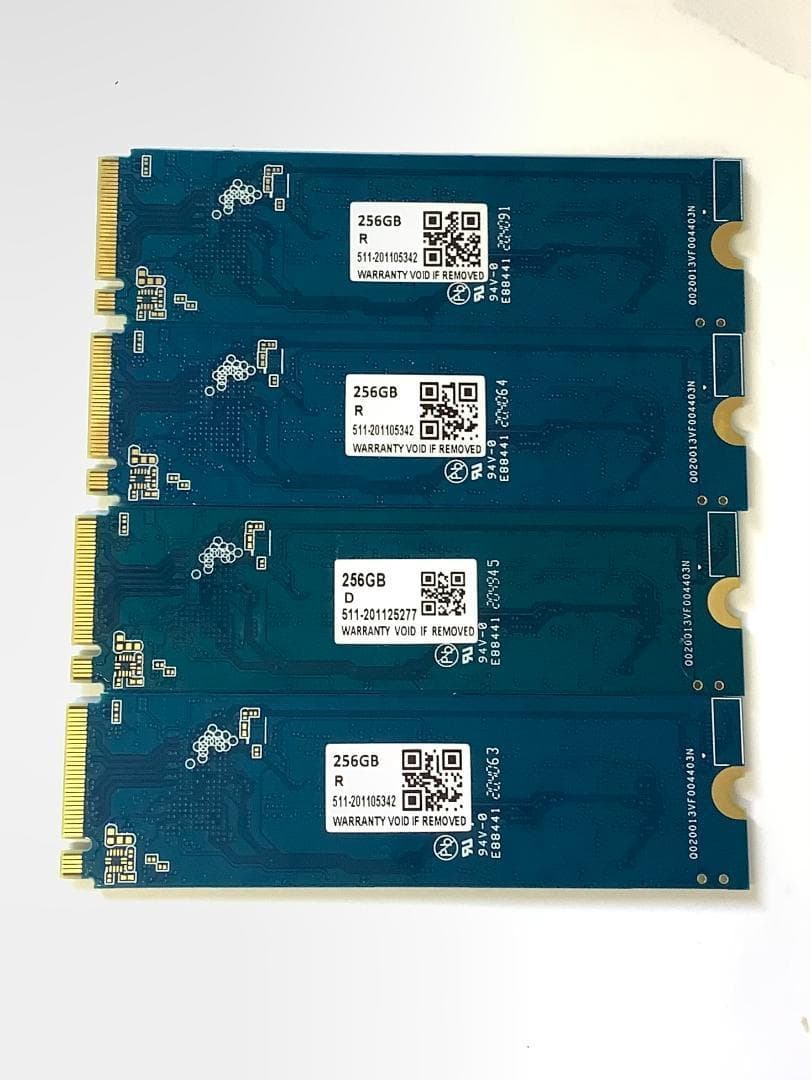 ②-W901 PHISON NVMe 256GB SSD 4点