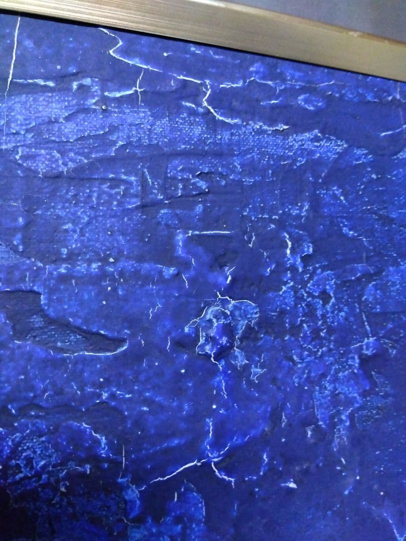 立体的な船のアート作品