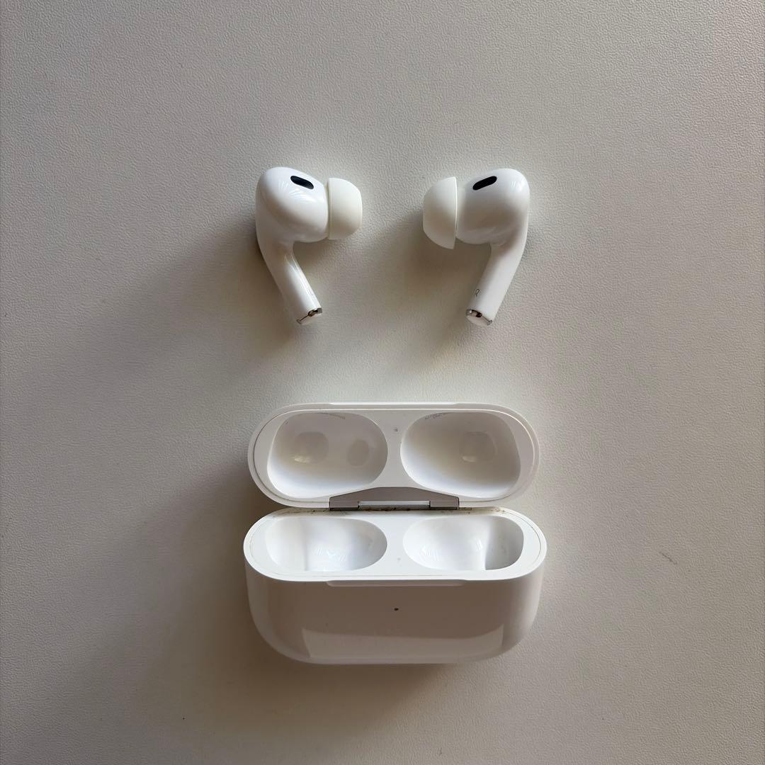 AirPods Pro 第2世代 Lightning（箱・付属品あり）