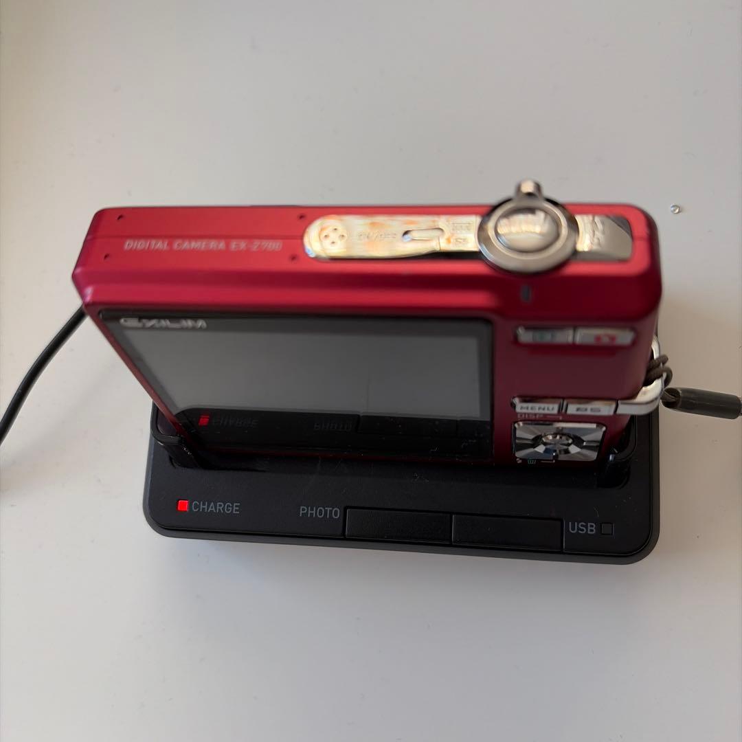 CASIO EXILIM カメラ　充電器付き