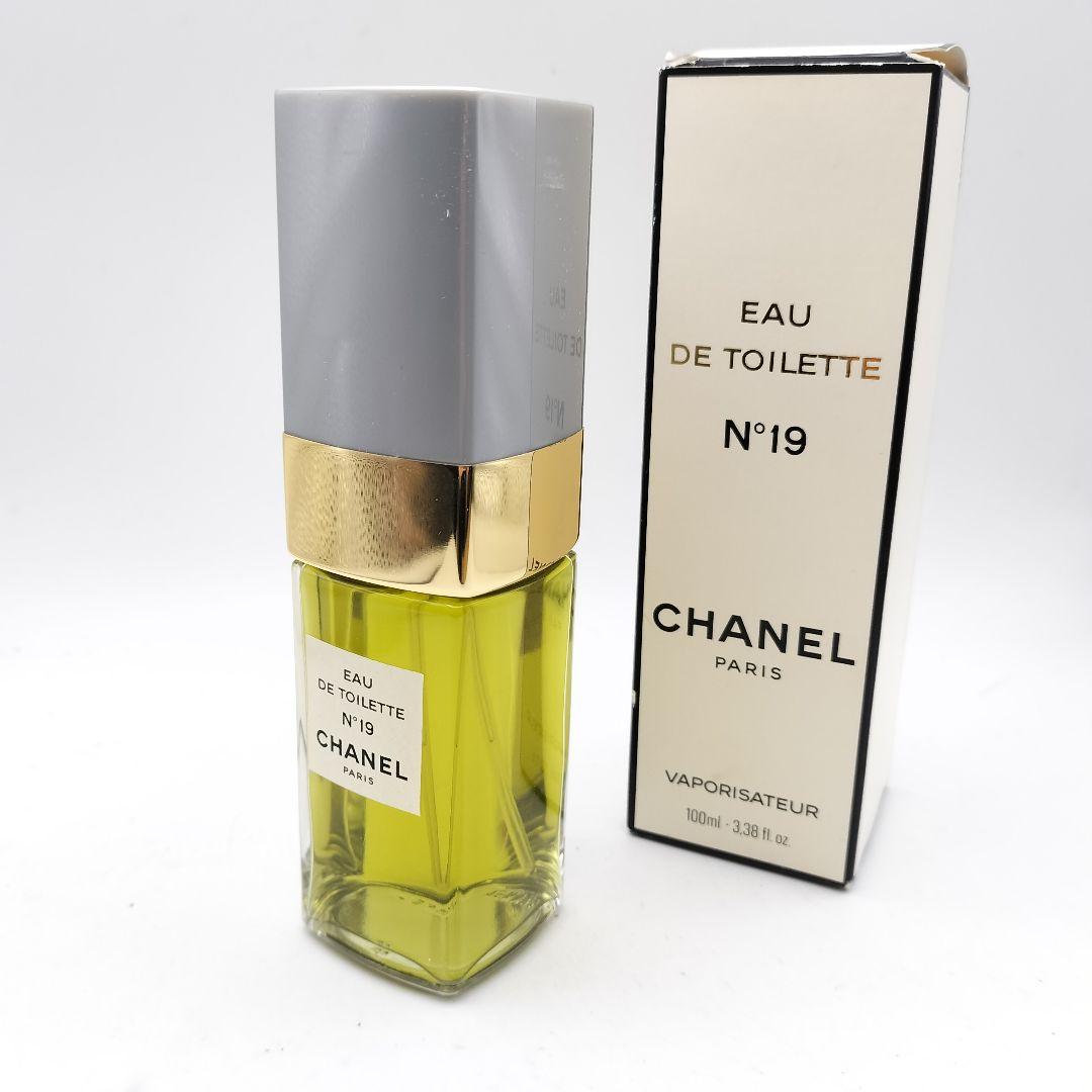 ■ほぼ未使用　シャネル　N°19　オードトワレ　100ml