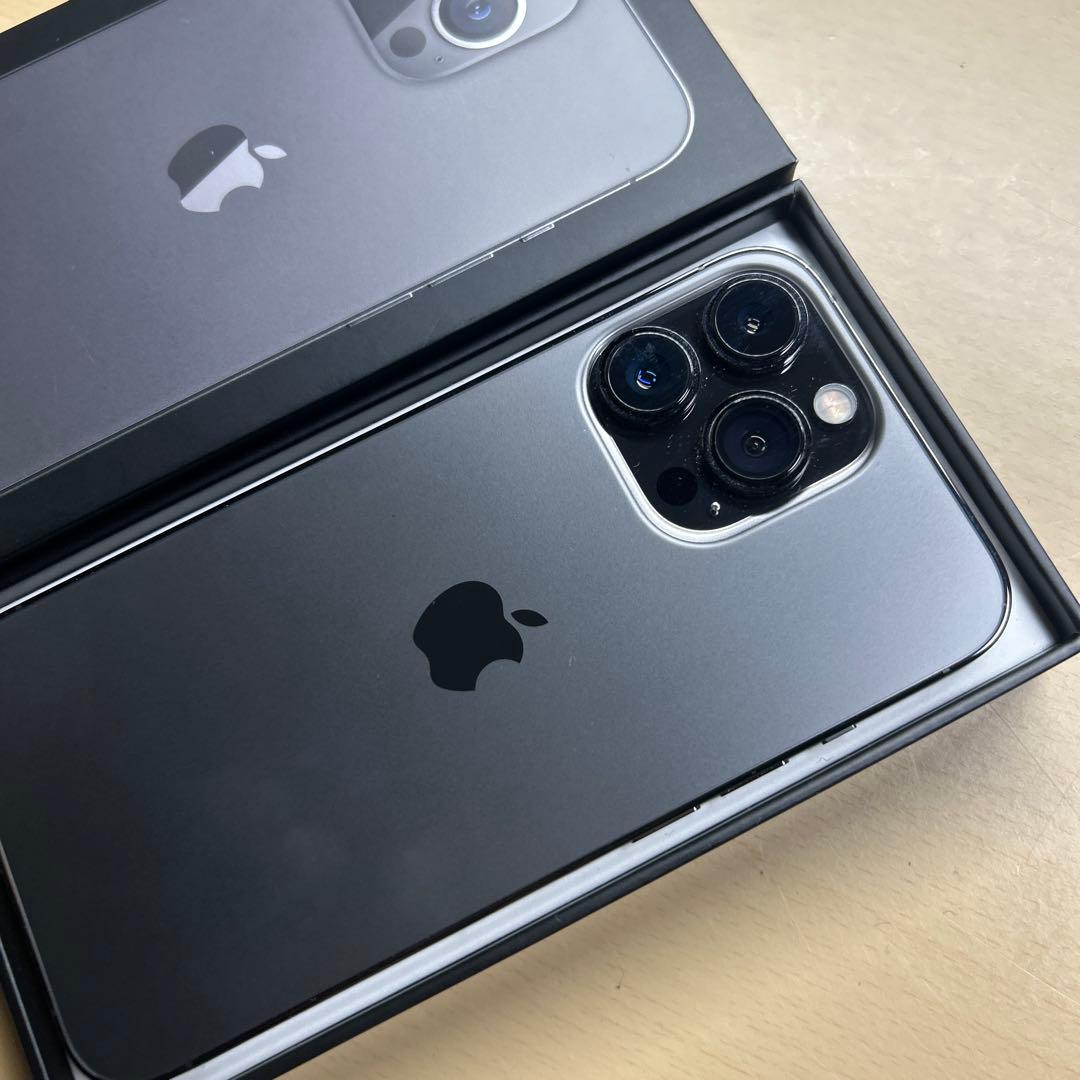 iPhone13 Pro 256GB SIMフリー　割れなし