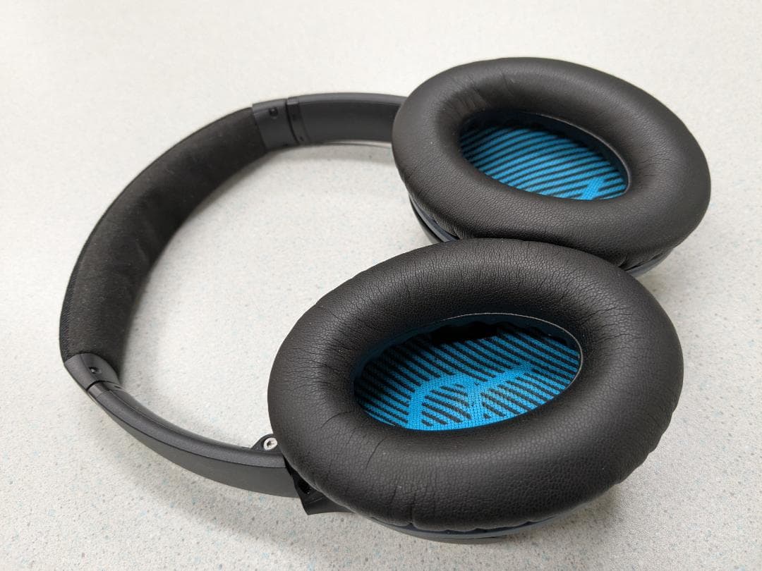 BOSE有線ヘッドホンQuietComfort25 ノイズキャンセリング付き