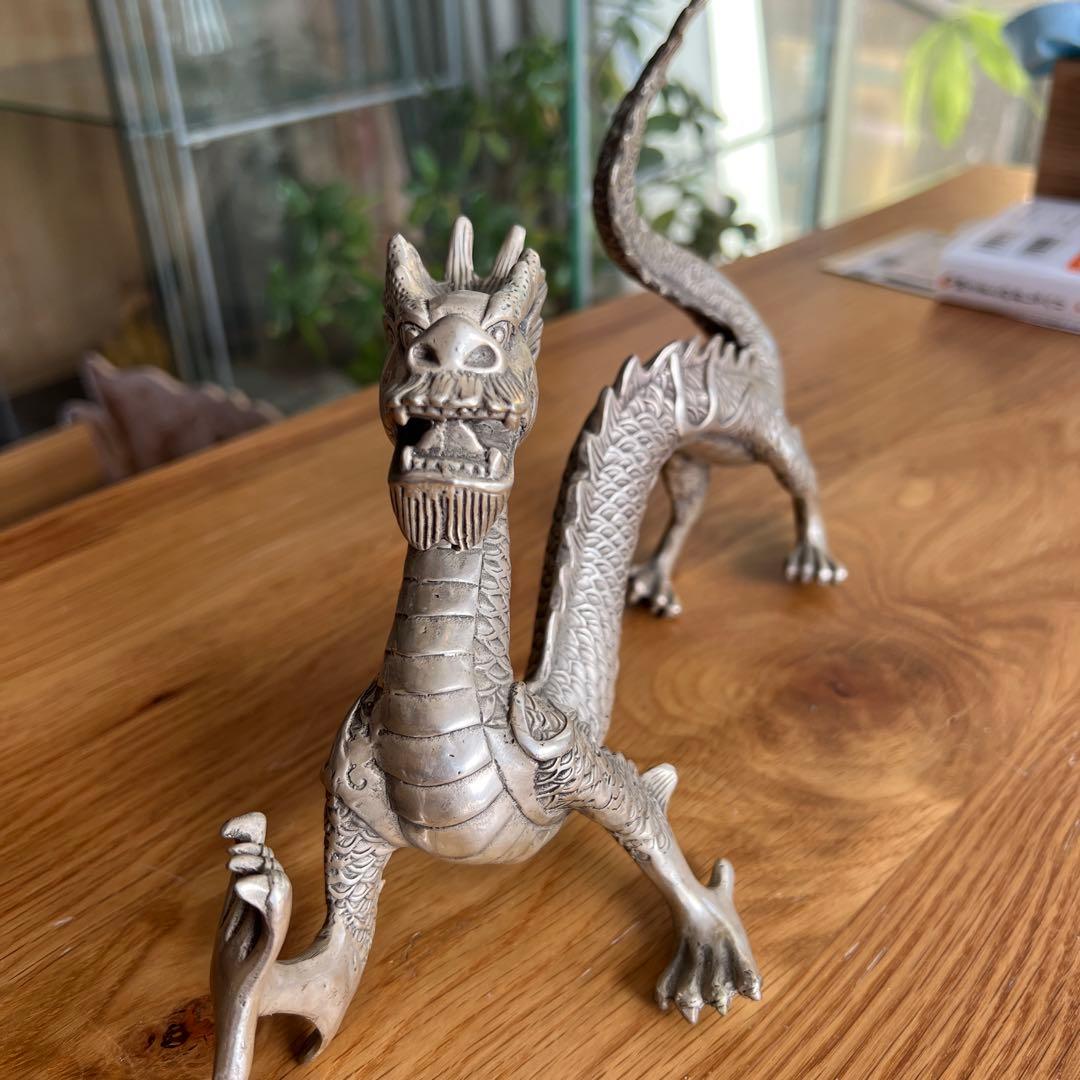 龍の置物　1
