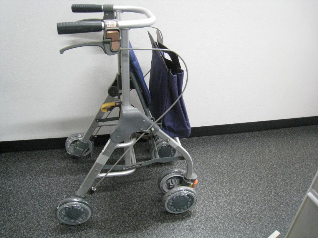 幸和製作所 テイコブリトルスリム TacaoF 介護 WAW04 歩行車