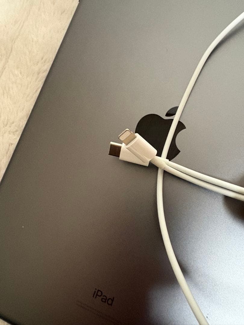 【美品】iPad 第8世代 Wi-Fi 32GB