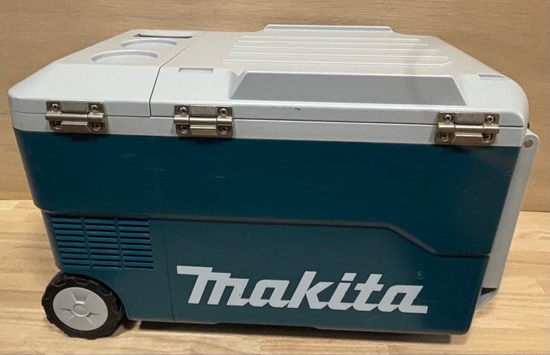 Makita 冷温庫 キャスター付き 18V