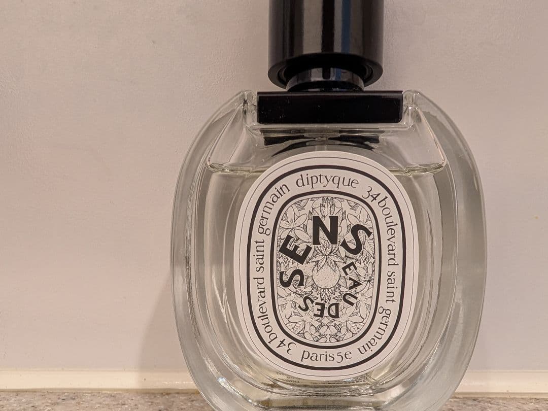香水(女性用) diptyque Eau des Sens 50ml