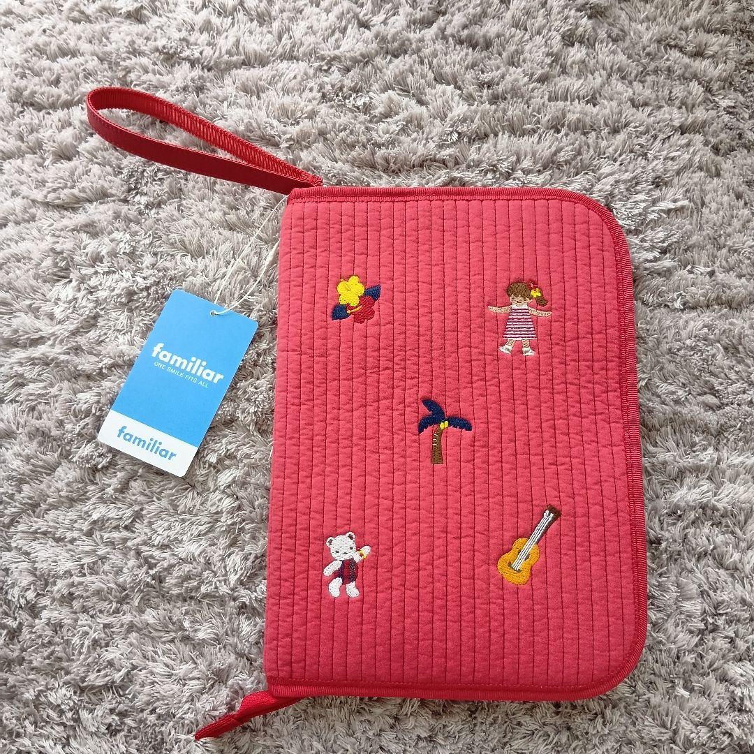 新品未使用 ファミリア　ピオヌンナル マルチケース（cocoru）赤