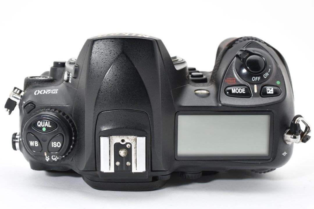【動作好調】 Nikon ニコン D200 ボディ デジタル一眼レフカメラ