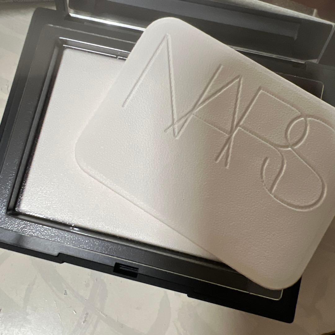 NARS ライトリフレクティング セッティングパウダー プレスト N 10g