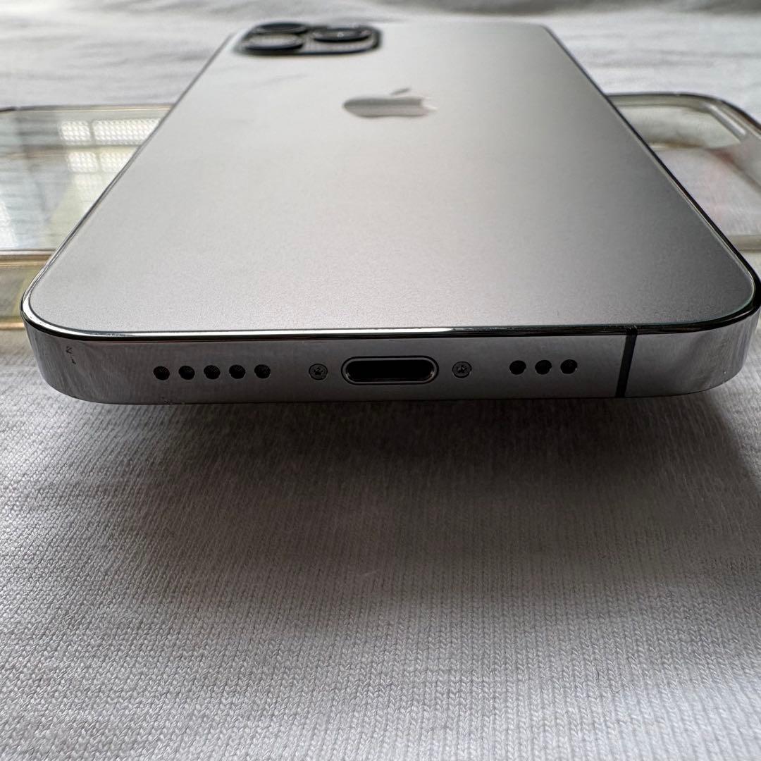 iPhone 12 pro グラファイト