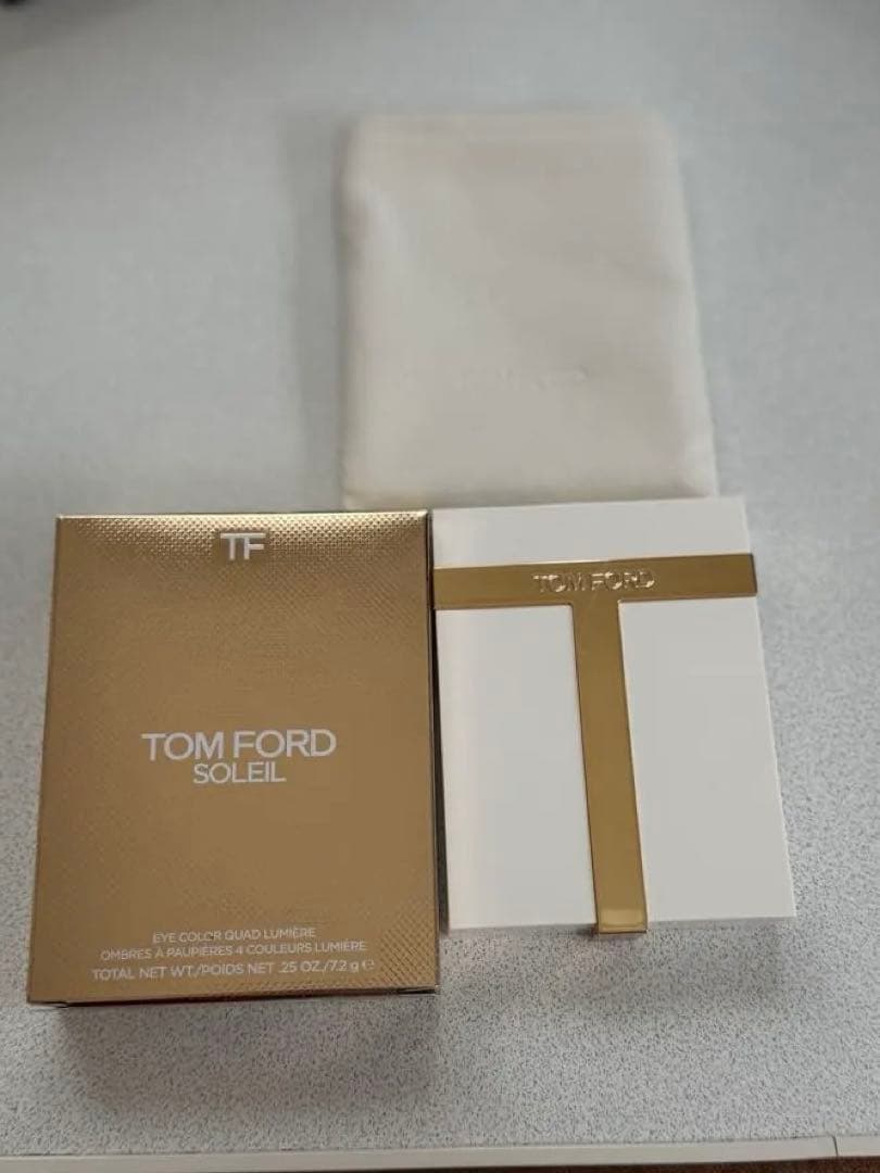 TOM FORD SOLEILアイカラークォード　ルミエール