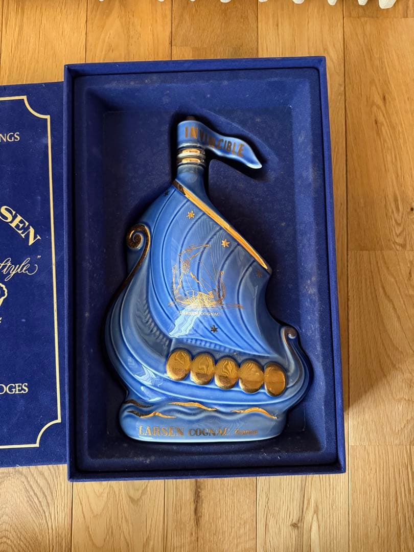 Cognac Larsen バイキング船 陶器ボトル