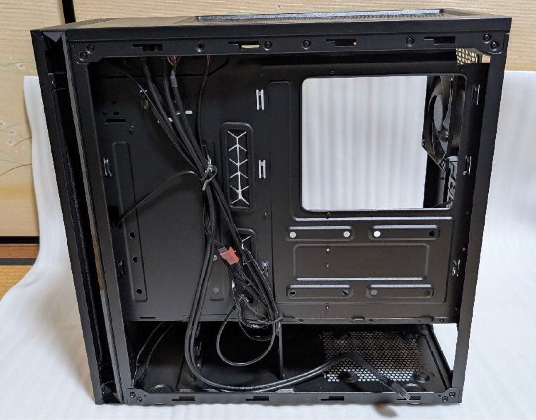 静音志向PCケース CoolerMaster Silencio S600