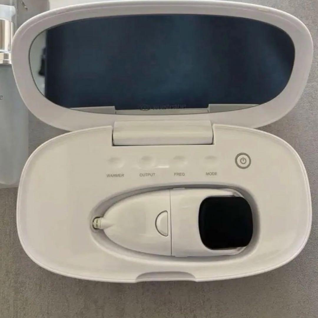 モイスティーヌMoisteane IV美顔器(本体・コード付)、ディープセラム付