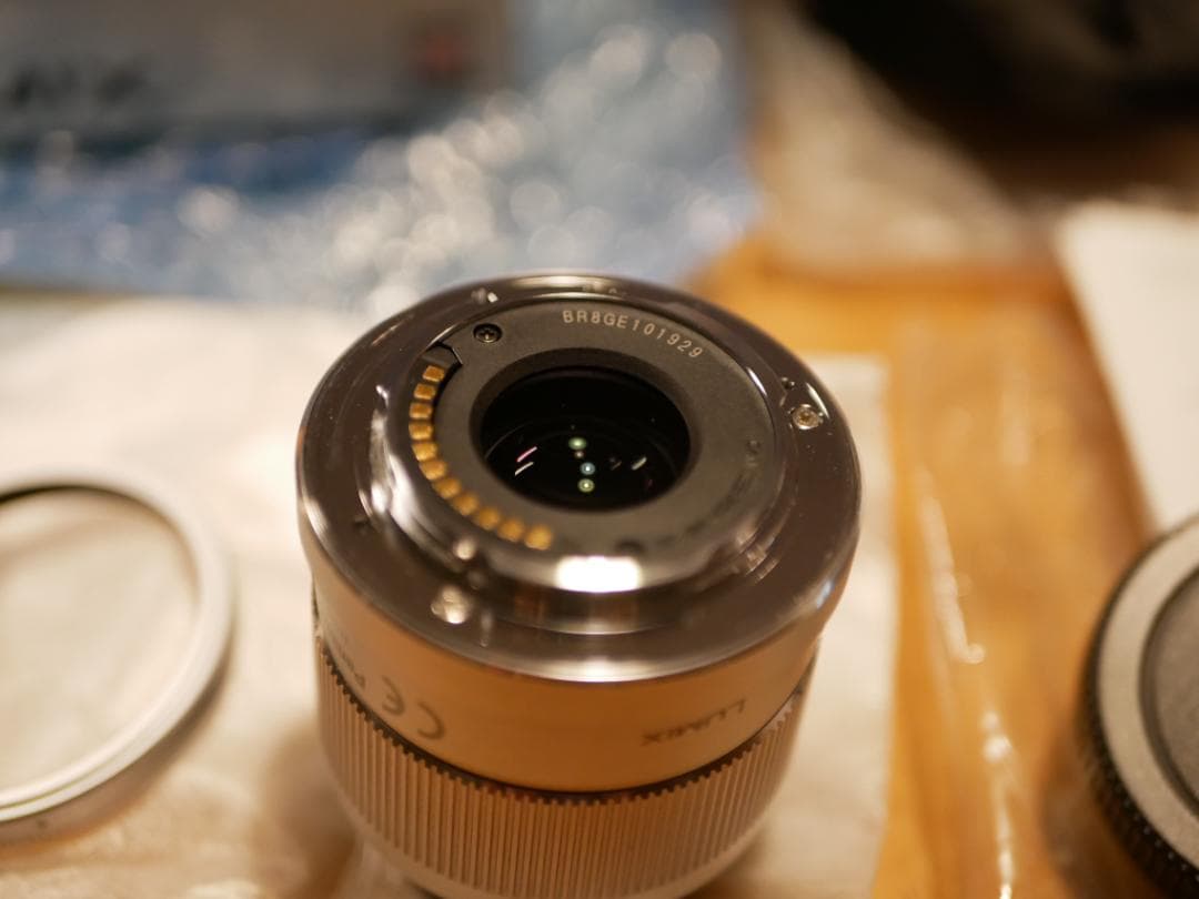 Panasonic 42.5mm F1.7 ASPH. レンズ（シルバー）