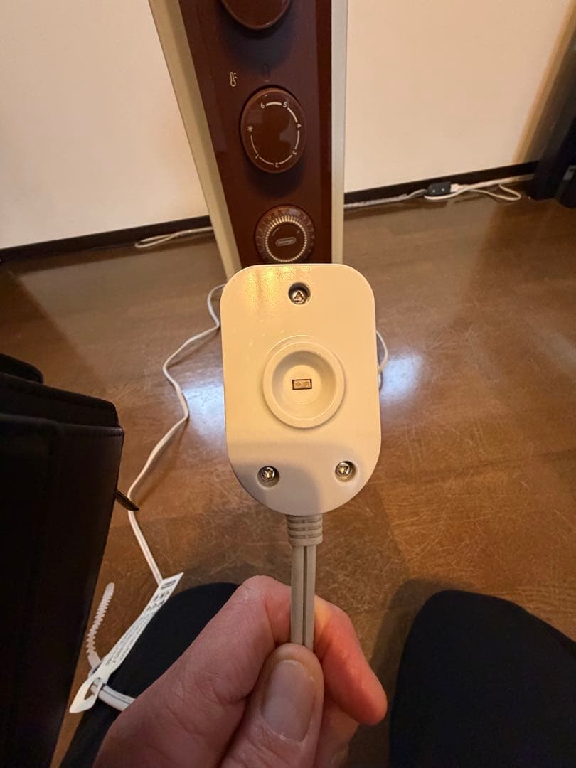 ⭐︎￼デロンギ）　オイルヒーター ヴェルティカルド RHJ21F1015-BR⭐︎