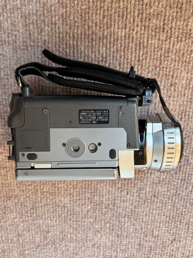《録画・再生可動品》パナソニック ビデオカメラ NV-GS100K-SミニDV