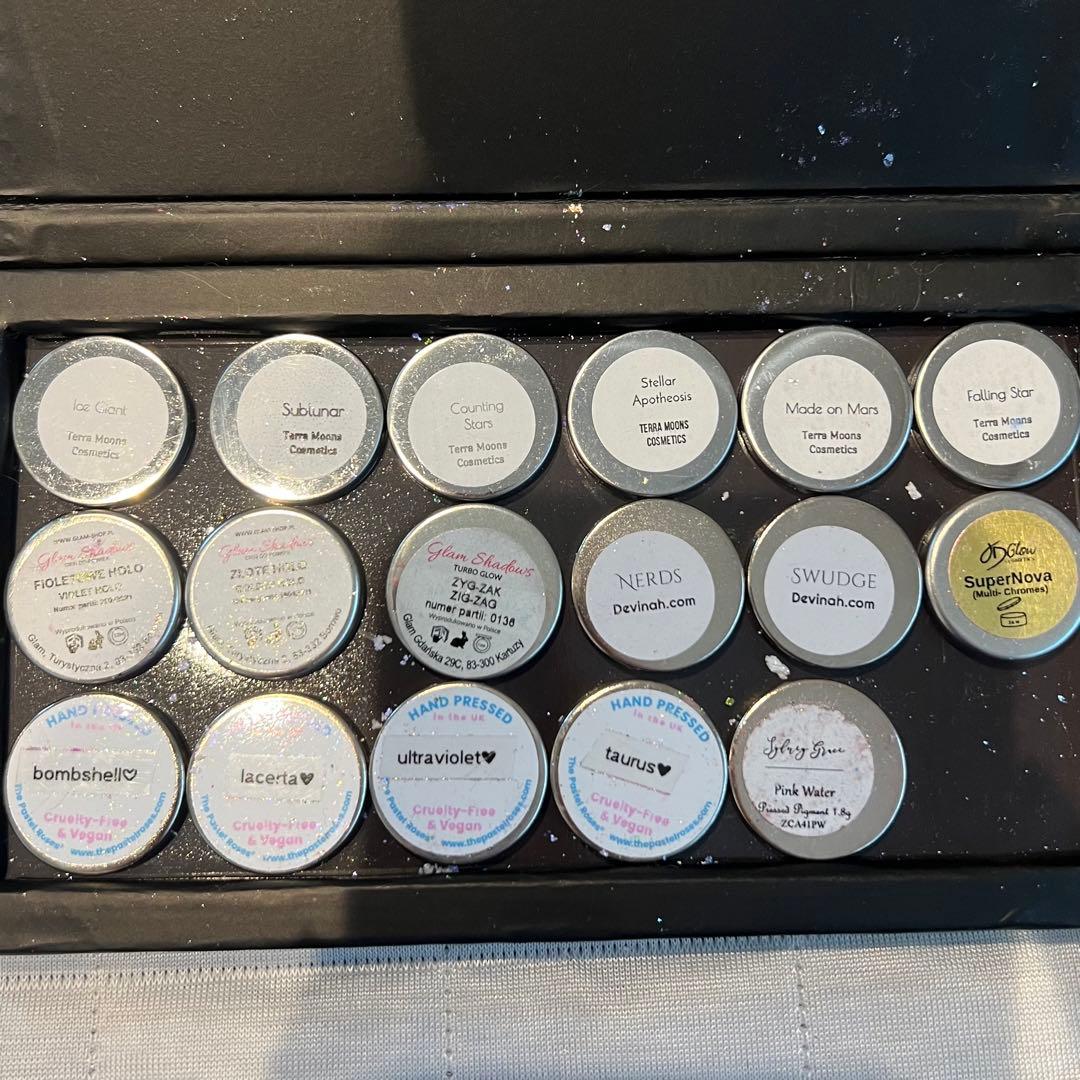 terra moons glam shadows 単色アイシャドウ　セット