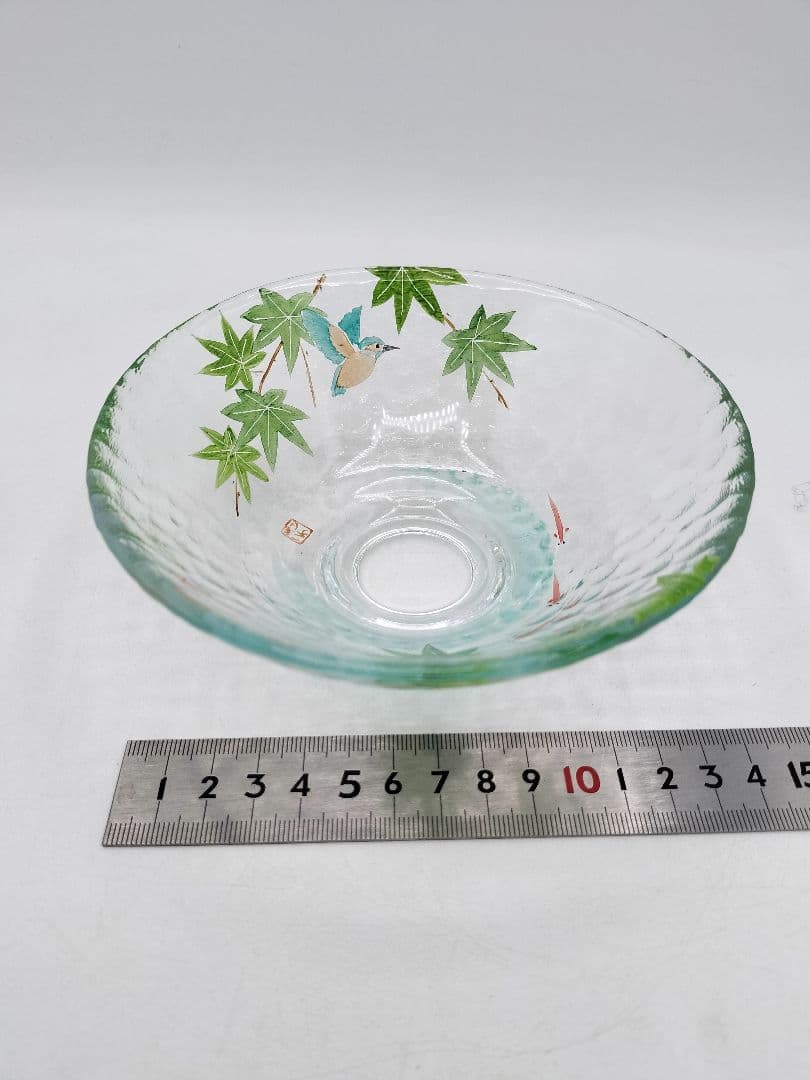 d122【新品・未使用】ガラス平茶碗 川蝉と仲間たち 小手鞠窯 木箱 茶道具