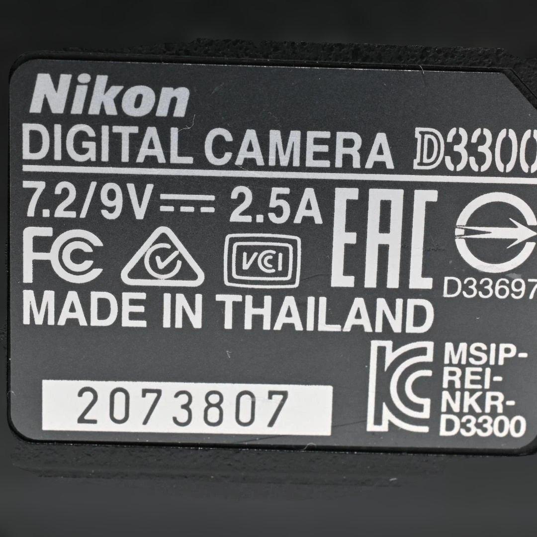 美品・ショット数9925回 Nikon D3300 ダブルズームキット ブラック