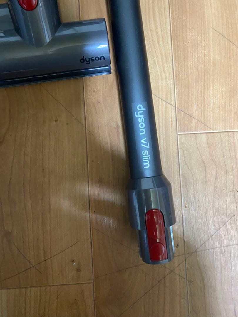 Dyson V7 slim 掃除機 本体セット+充電セット
