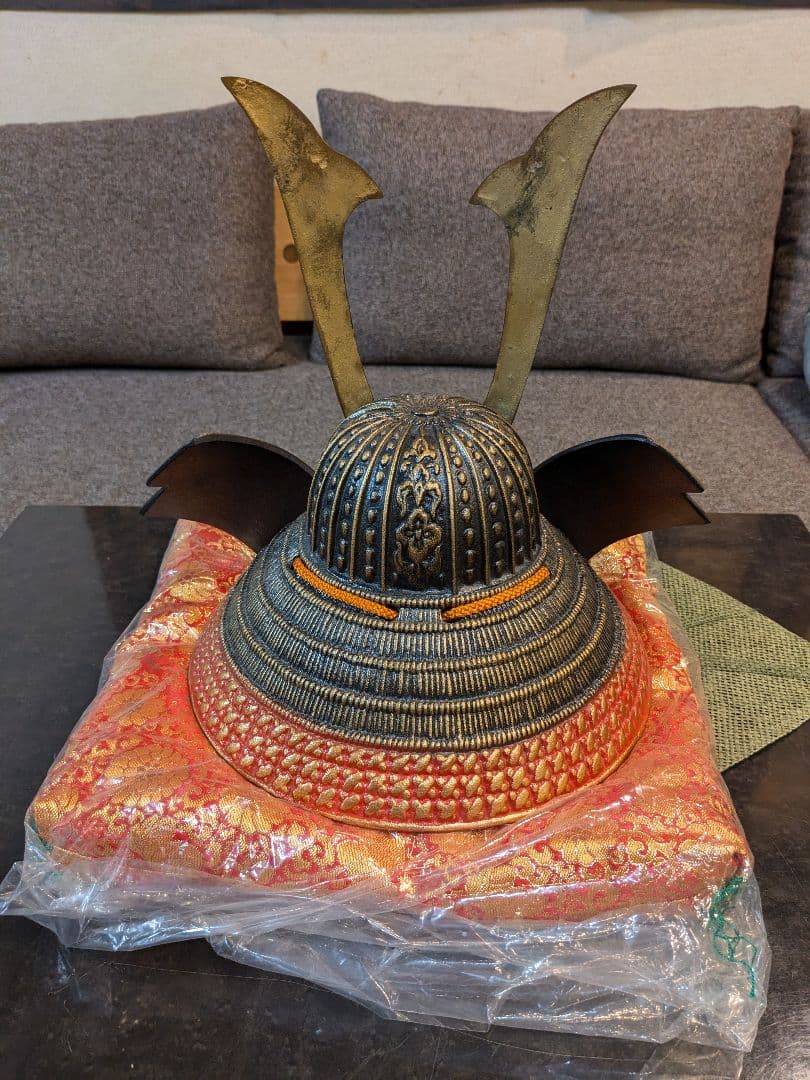 【伝統工芸品】高岡銅器 出世兜 鋳物美術 新品