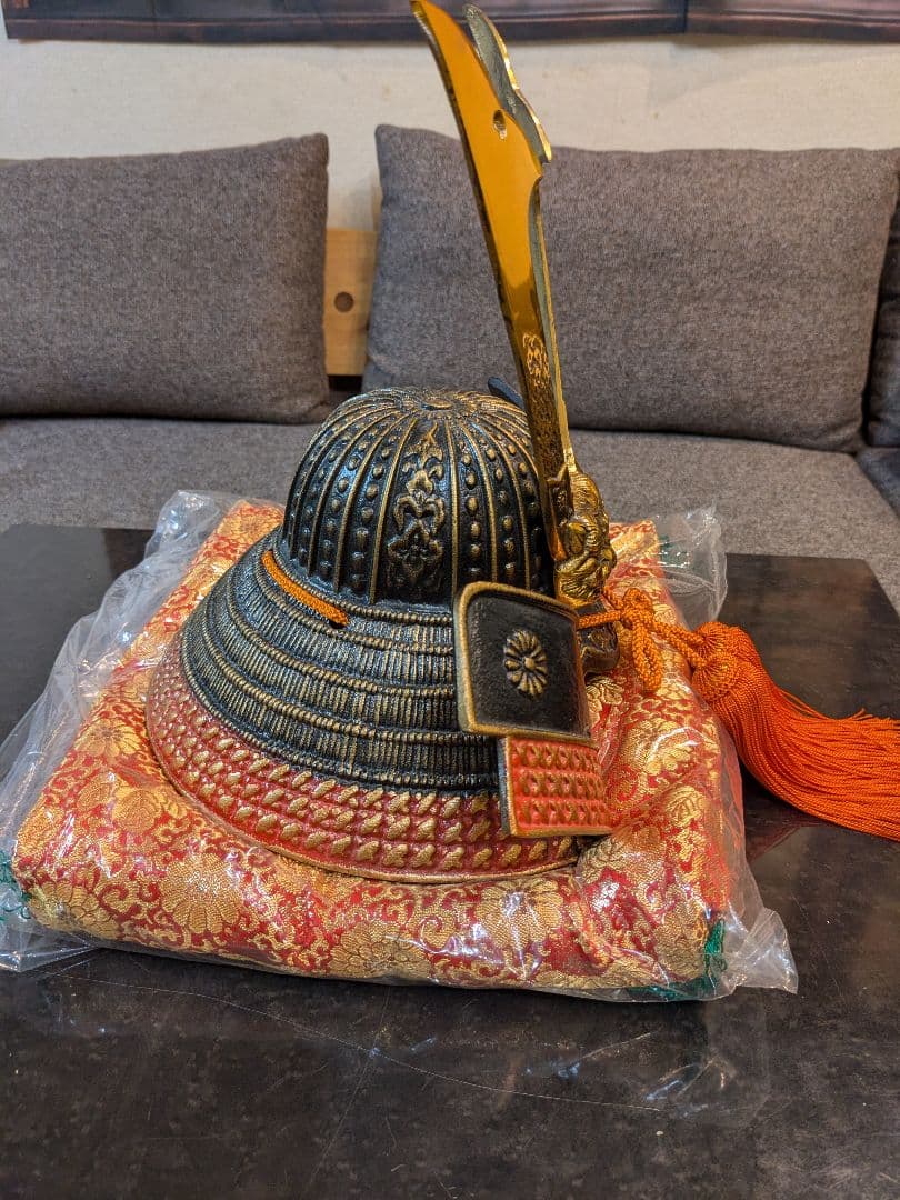 【伝統工芸品】高岡銅器 出世兜 鋳物美術 新品