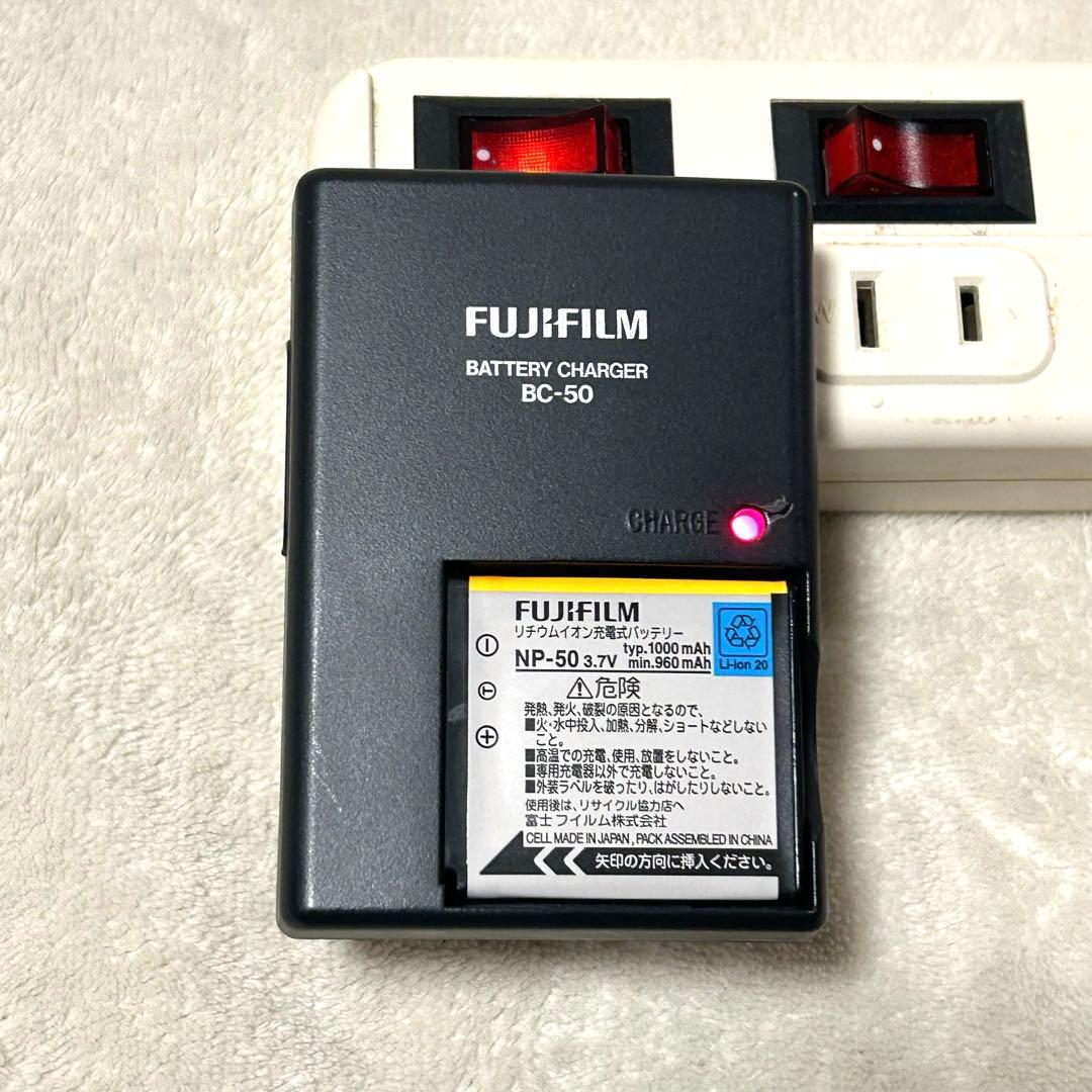 【動作確認済】富士フイルム FinePix F100fd Fシリーズ シルバー