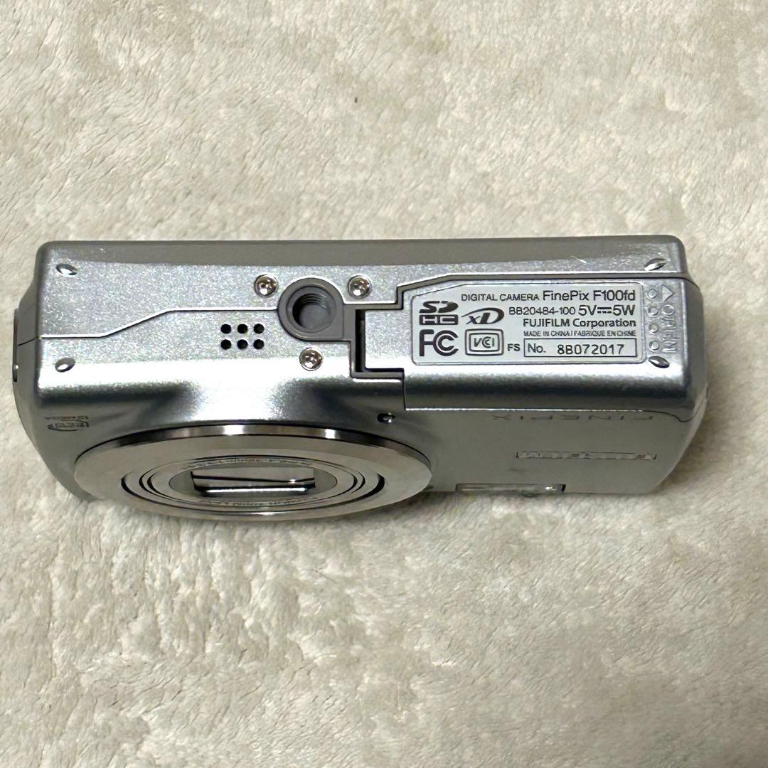 【動作確認済】富士フイルム FinePix F100fd Fシリーズ シルバー