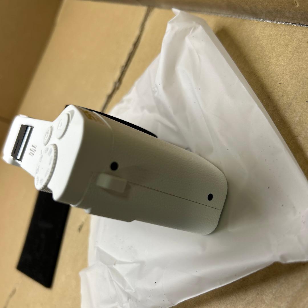 UHD 5K デジタルカメラ　ホワイト