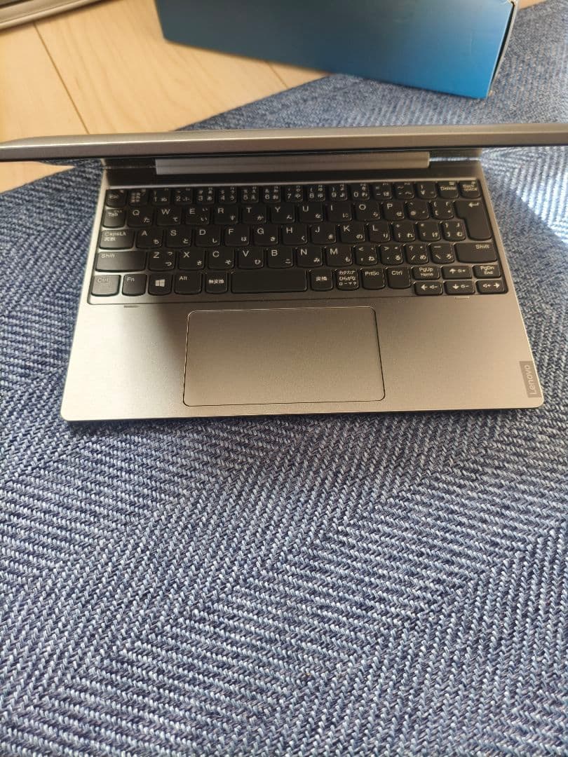 Windowsノート本体 Lenovo d330