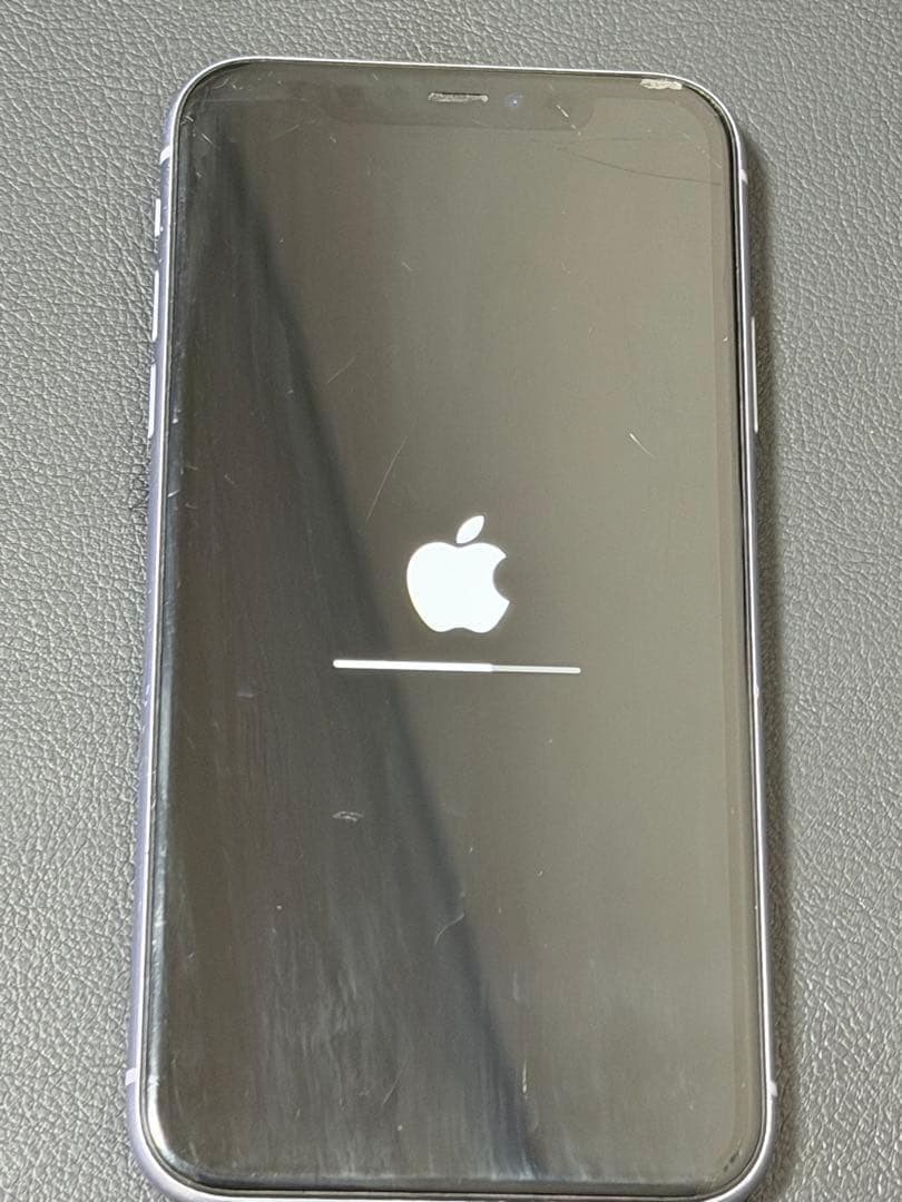 【ジャンク品】Apple iPhone 11 本体 背面ひび割れあり