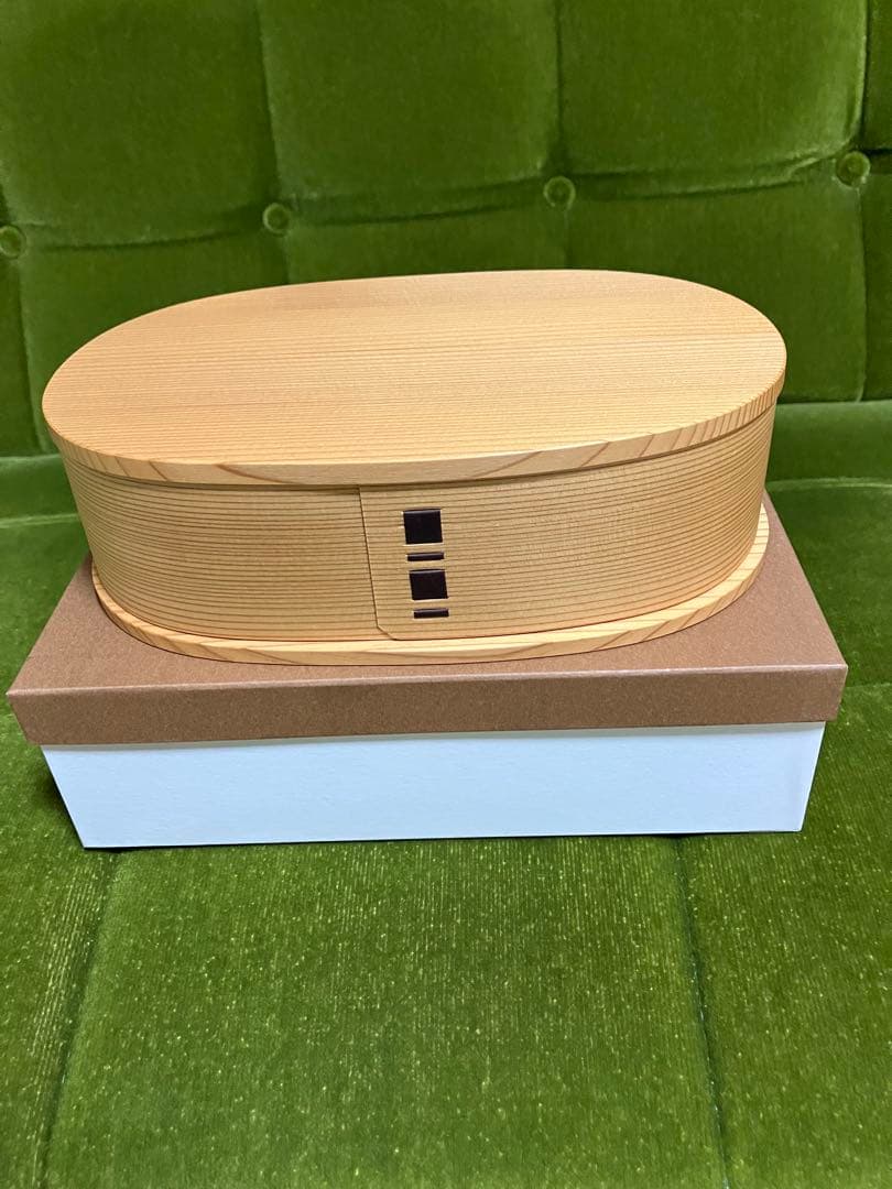 新品・未使用 秋田 （株）大館工芸社製 大館曲げわっぱ小判弁当（大）専用箱付き