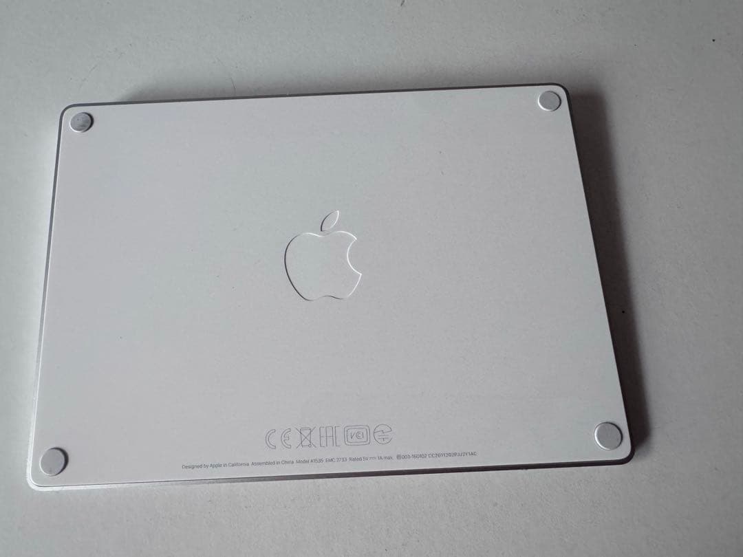 Magic Trackpad ホワイト