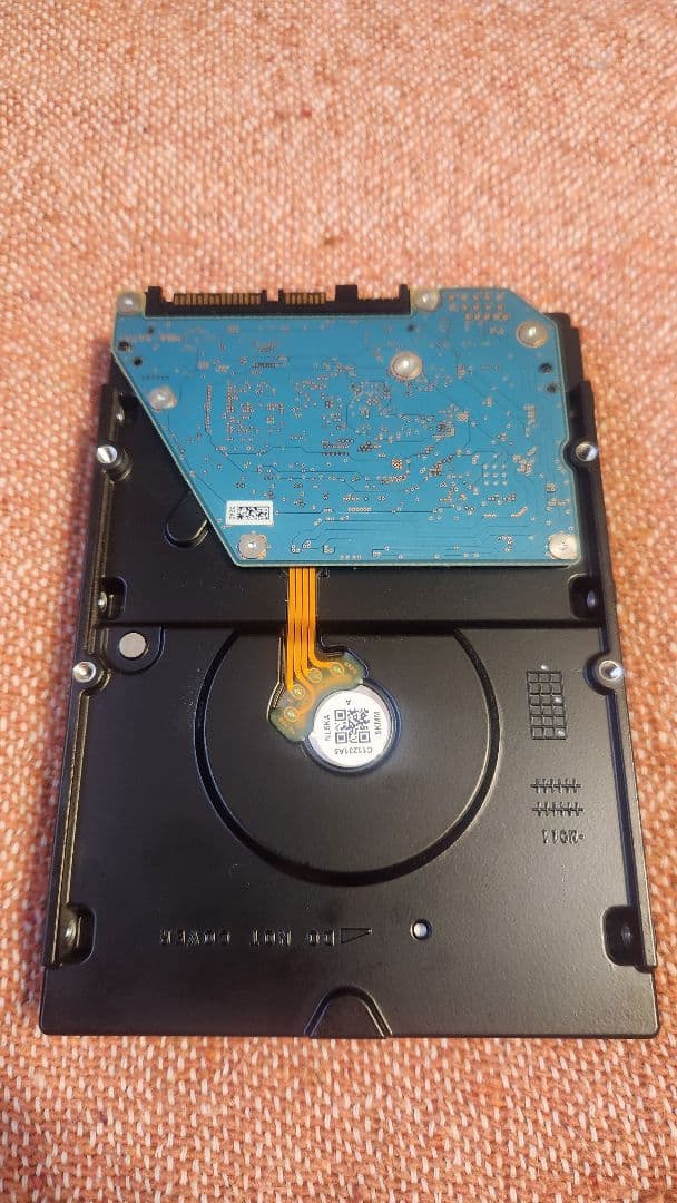 内蔵型ハードディスクドライブ Toshiba HDD 8TB 7200rpm MN08ADA800