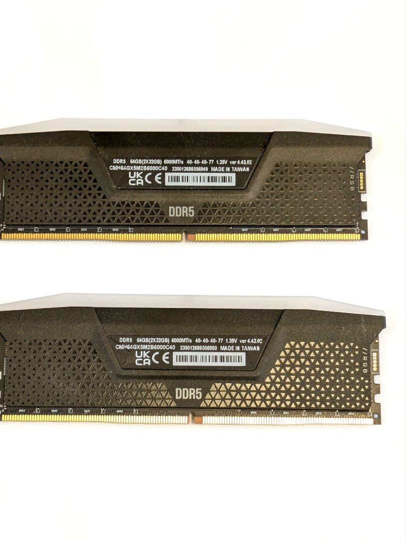 メモリー CORSAIR VENGEANCE RGB DDR5 64GB (32GBx2)