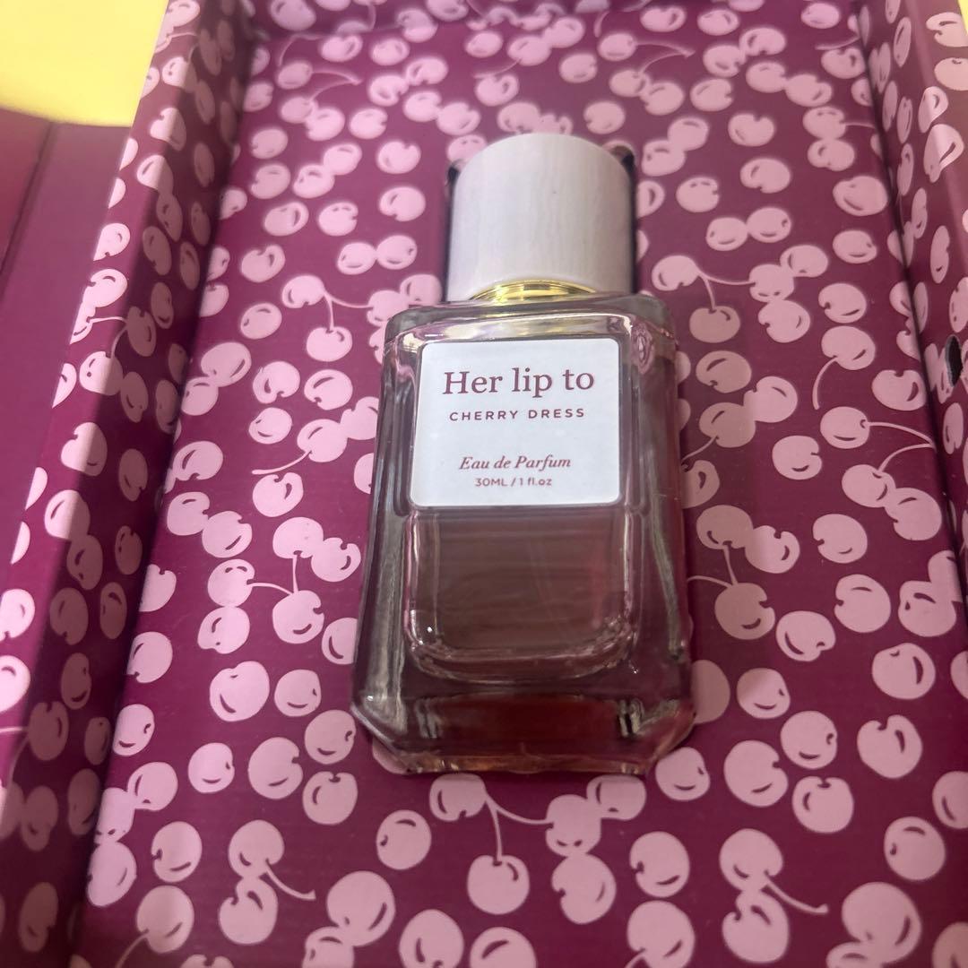 ハーリップトゥ　チェリードレス　オードパルファム　香水　her lip to