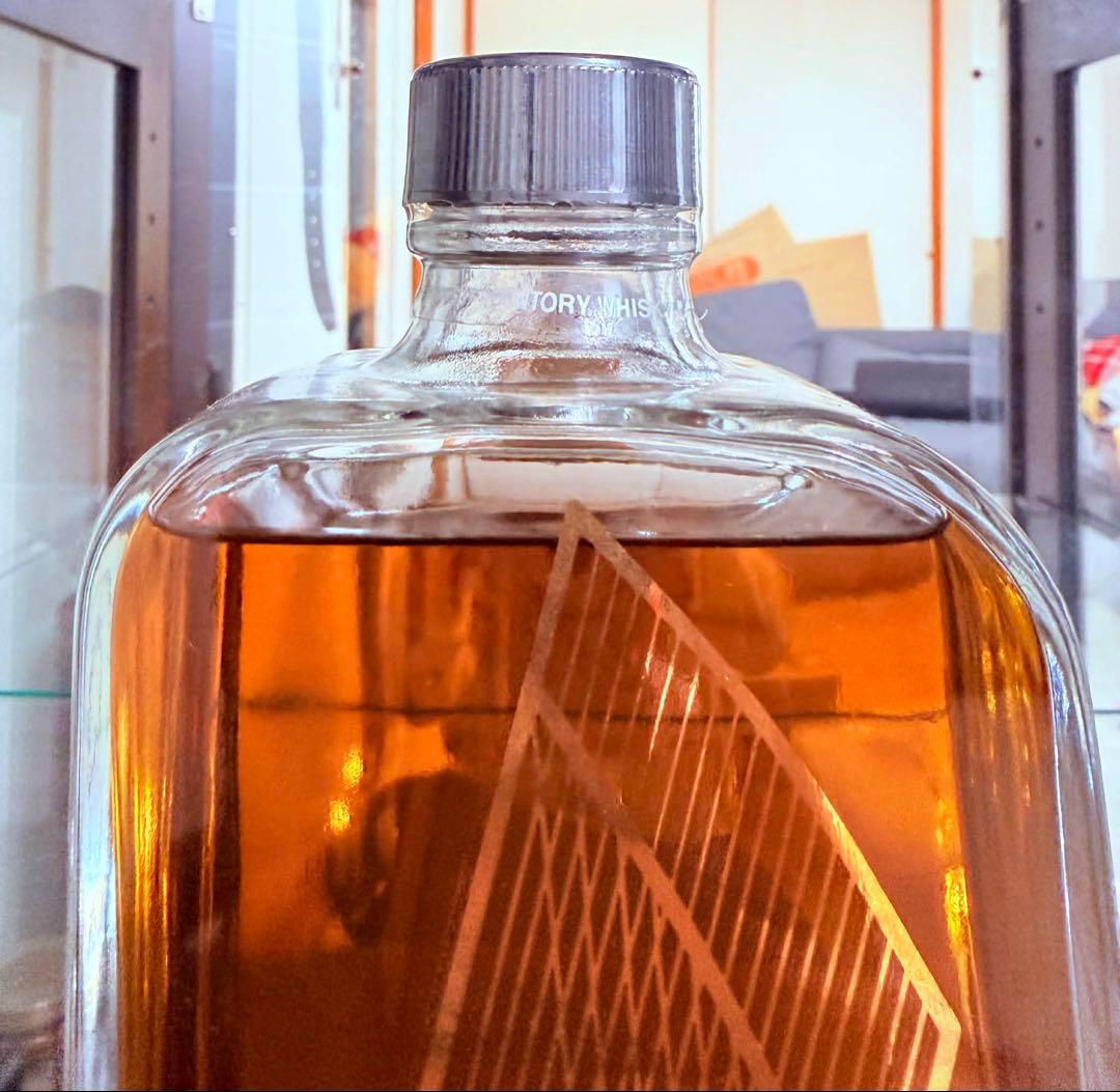 SUNTORY WHISKY  600mlウィスキー特級.