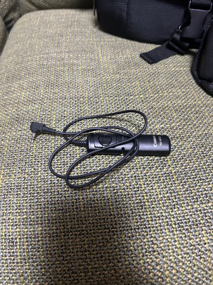 [訳あり]キャノン canon eoskiss x9 ダブルズームレンズキット