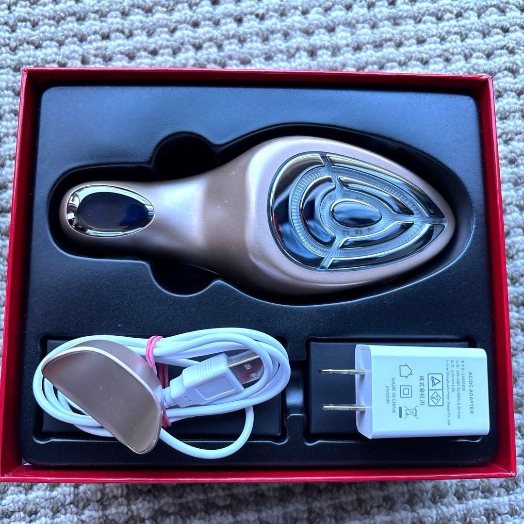 MEラボン　エクラ　Eclat 美顔器 ゴールド