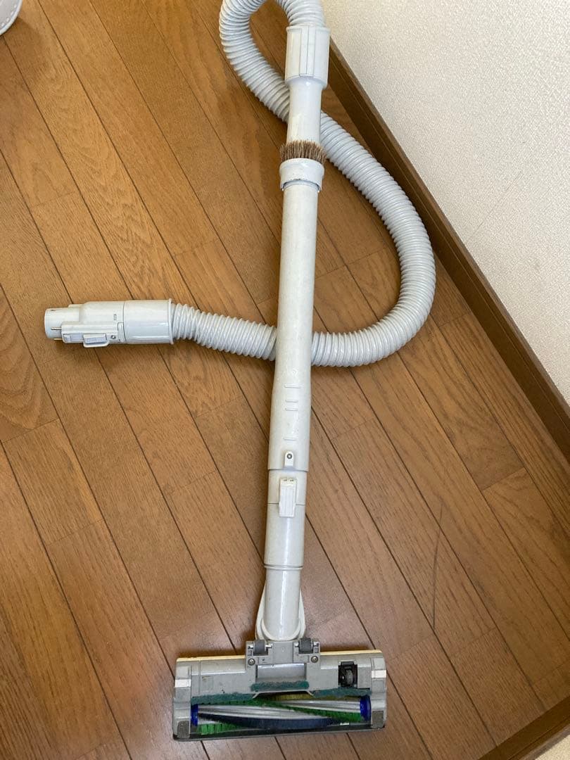 三菱　掃除機　紙パック式　キャニスター　2010年製