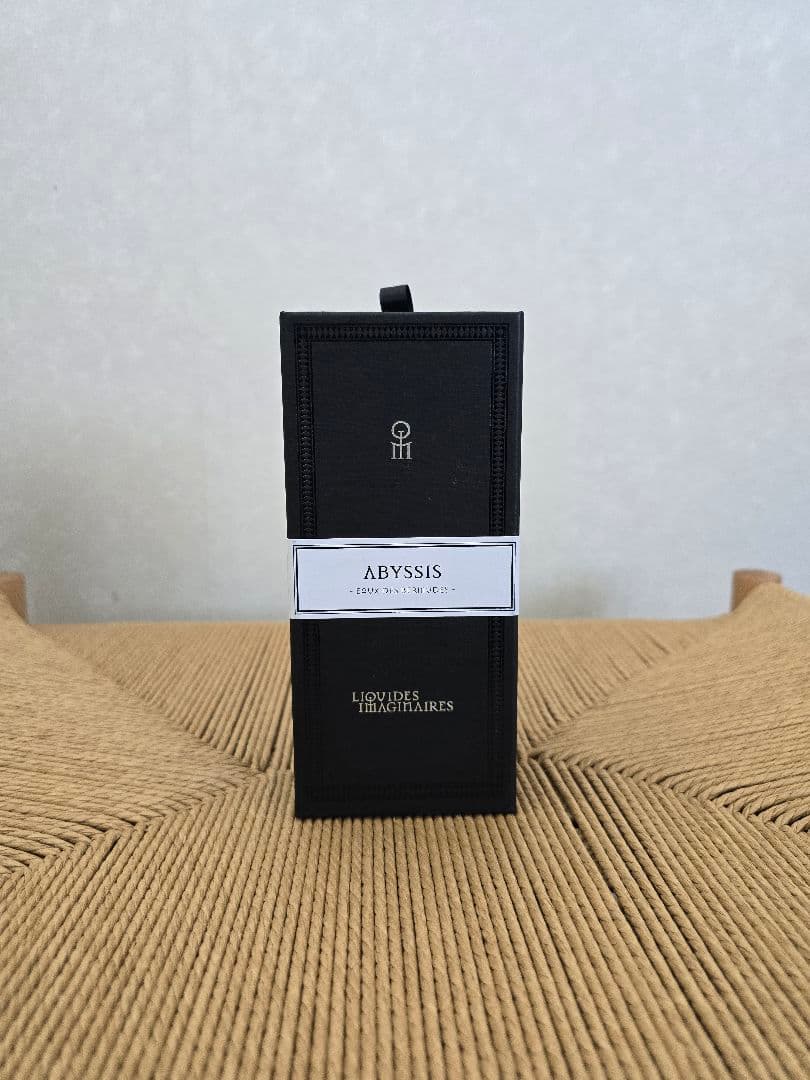 デザイナーのサイン入り　Liquides Imaginaires　ABYSSIS