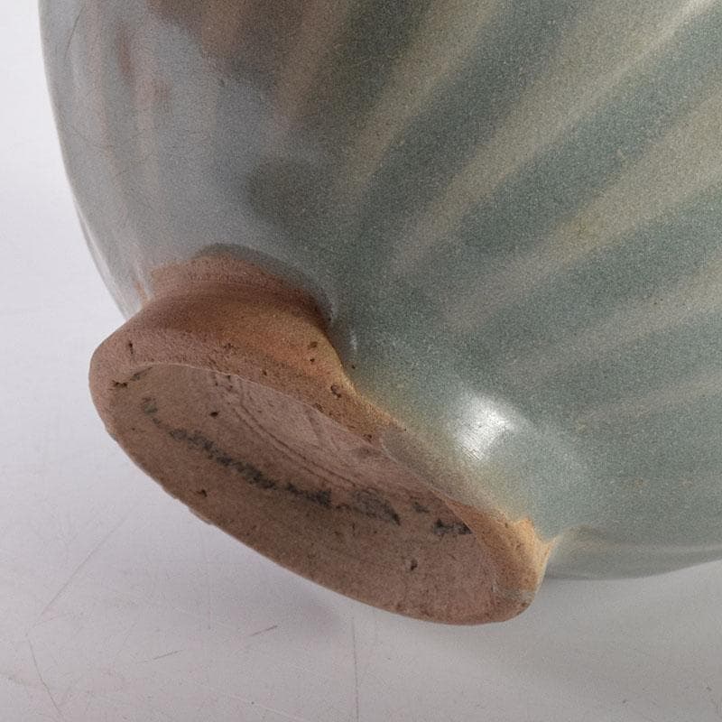 中国　龍泉窯　青磁　刻蓮弁文　茶碗　C　R8085
