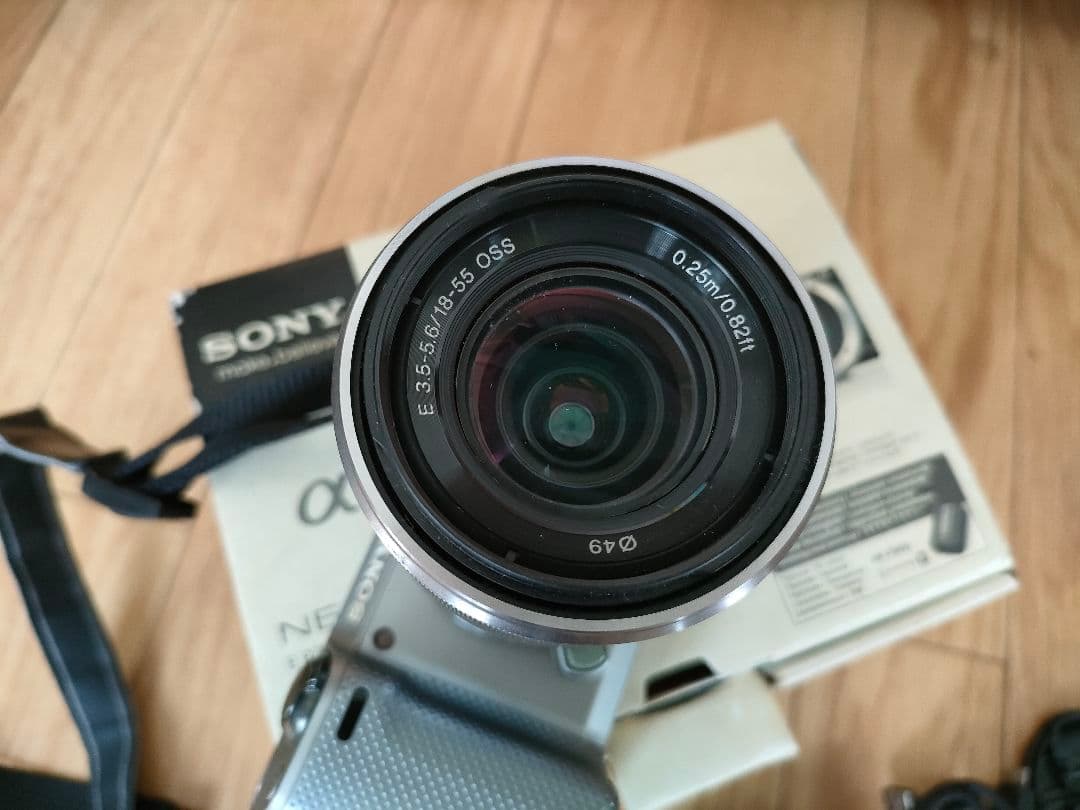 SONY α ミラーレスカメラ 本体NEX-5RとレンズSEL1855
