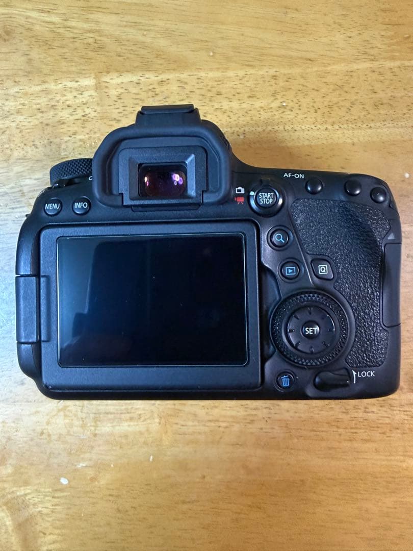 Canon EOS 6D Mark II 本体➕バッテリーグリップ