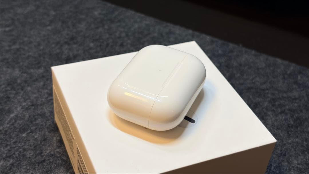 AirPods Pro第一世代 A2084 美品 完動 ケースつき